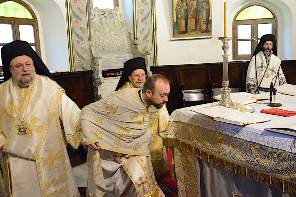 Χειροτονήθηκε ο Επίσκοπος Ξανθουπόλεως Παϊσιος - Adologala.gr