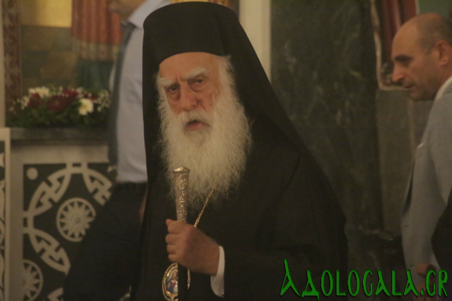 Τρισαριρχιερατικός εσπερινός και Λιτανεία της Εικόνας του Αγίου Αλεξάνδρου στο Παλαιό Φάληρο - Adologala.gr 