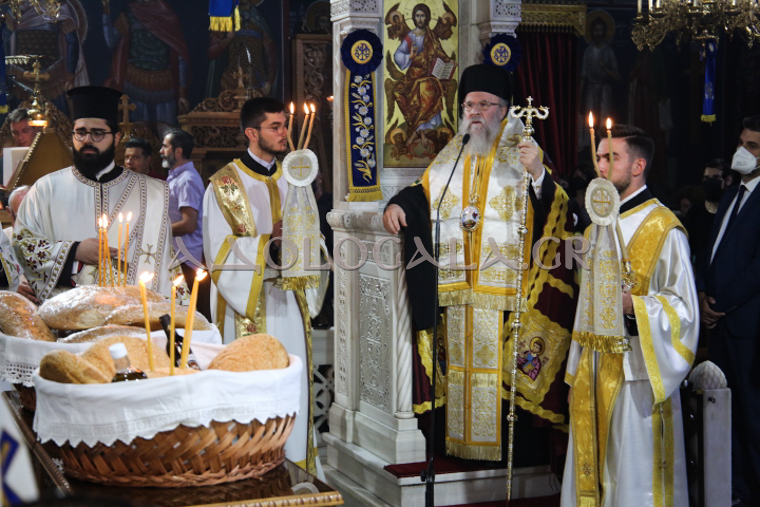 Λαμπρός Εσπερινός της Μεταμορφώσεως του Σωτήρος Χριστού στη Καλλιθέα - Adologala.gr