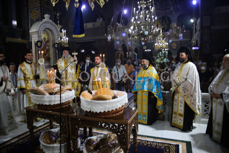 Λαμπρός Εσπερινός της Μεταμορφώσεως του Σωτήρος Χριστού στη Καλλιθέα - Adologala.gr
