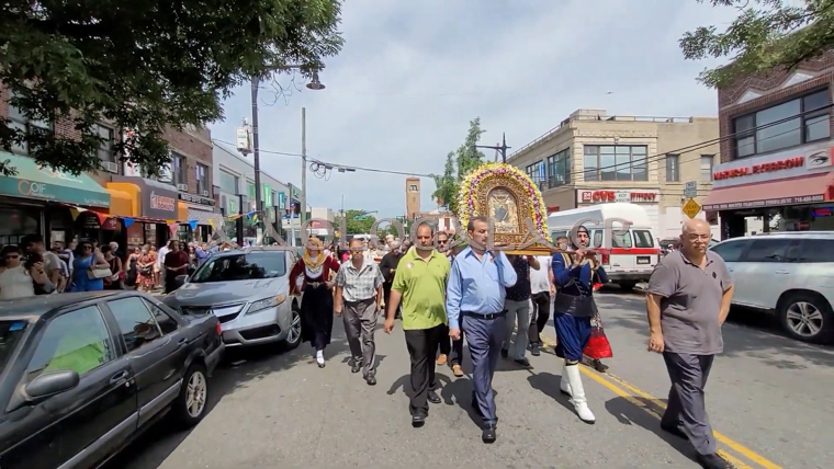 osia-eirini-xrysovalanto-astoria-new-york-news-nea-yorki-ameriki-agia-adologala-αγια-ειρηνη-χρυσοβαλαντο-αστορια-νεα-υορκη-αμερικη-λιτανεια-αδολο-γαλα (11)