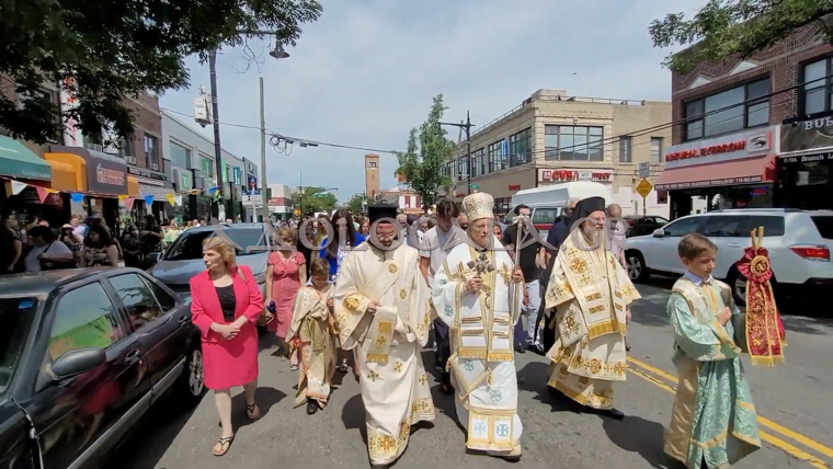 osia-eirini-xrysovalanto-astoria-new-york-news-nea-yorki-ameriki-agia-adologala-αγια-ειρηνη-χρυσοβαλαντο-αστορια-νεα-υορκη-αμερικη-λιτανεια-αδολο-γαλα (11)