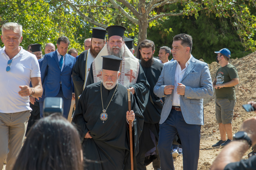 Αγιασμός και κατάθεση θεμελίου λίθου στο νέο Βρεφονηπιακό Σταθμού της Ι.Μ. Νέας Ιωνίας στη Νέα Φιλαδέλφεια - Adologala.gr