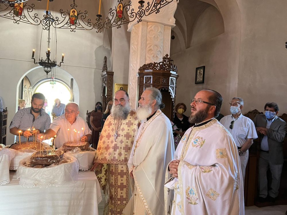 Η Απόδοση της εορτής της Κοιμήσεως της Θεοτόκου στην Ι. Μ. Κοιμήσεως της Θεοτόκου Μπούρα Αρκαδίας - Adologala.gr