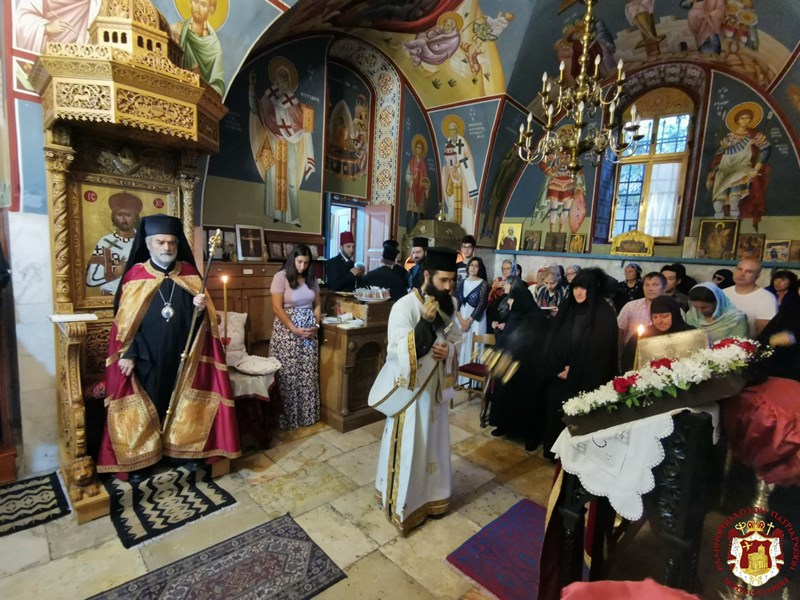 Η εορτή του Αγίου Μεγαλομάρτυρος Παντελεήμονα στους Αγίους Τόπος - Adologala.gr