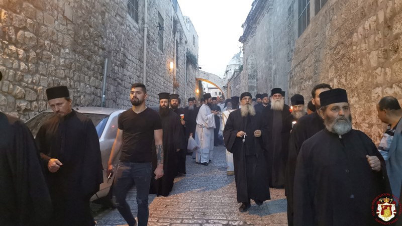 Η κάθοδος της Τιμίας & Ιεράς Εικόνας της Κοιμήσεως της Θεοτόκου στην Γεσθημανή - Adologala.gr 