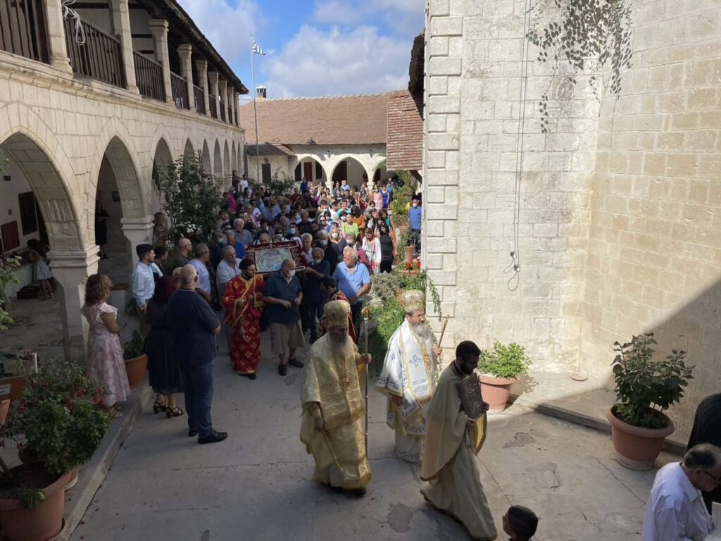 Ο Εορτασμός της Κοιμήσεως της Θεοτόκου στην Ιερά Μονή Παναγίας Χρυσορρογιατίσσης - Adologala.gr