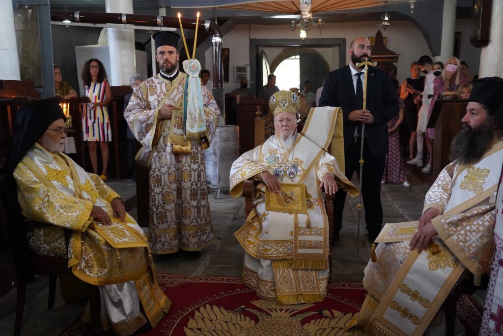 Πατριαρχική Θεία Λειτουργία στο Γλυκύ της Ίμβρου - Adologala.gr