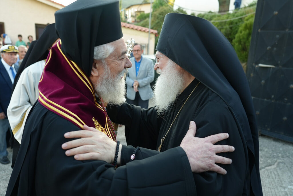 Υποδοχή της Παναγίας Παραμυθίας στο Τρίκορφο Φωκίδας