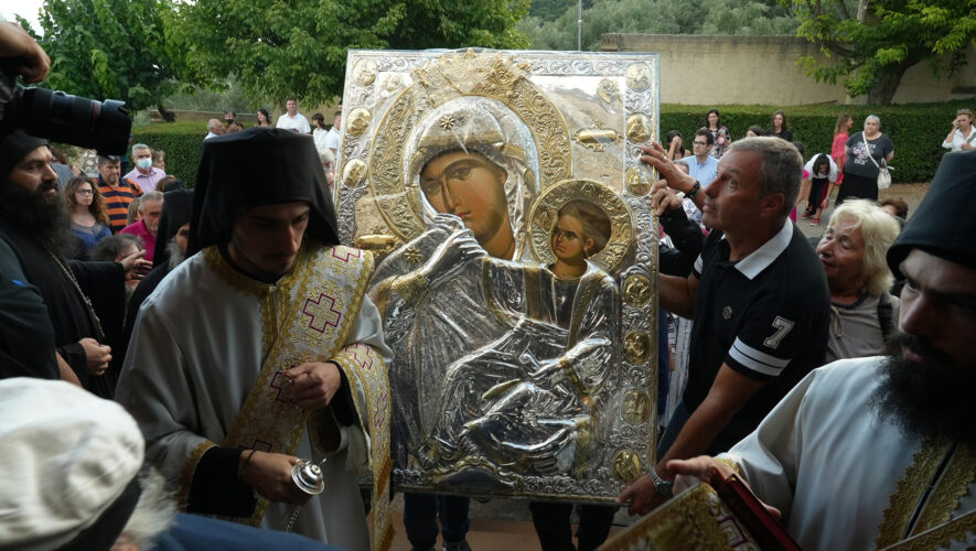 Υποδοχή της Παναγίας Παραμυθίας στο Τρίκορφο Φωκίδος ( Φωτορεπορτάζ )