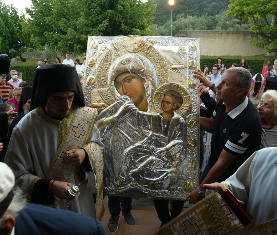 Υποδοχή της Παναγίας Παραμυθίας στο Τρίκορφο Φωκίδος ( Φωτορεπορτάζ )