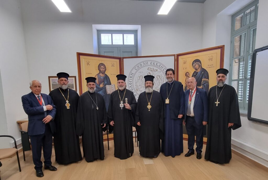 Επίσκεψη του Αρχιεπισκόπου Θυατείρων και Μεγάλης Βρετανίας στη Θεολογική Σχολή Εκκλησίας Κύπρου