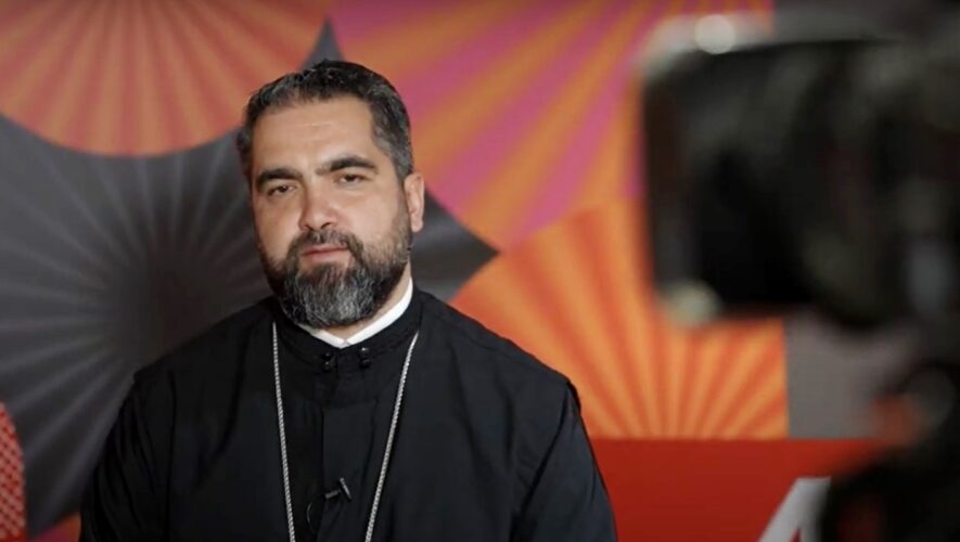 Ρουμάνος Oρθόδοξος Ιερέας & Σκηνοθέτης: «Οι ελληνόφωνες Εκκλησίες τελούν υπό την πίεση εκείνων, που ηγούνται των κρατών»