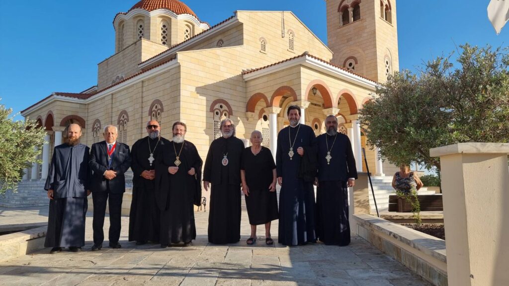 Συνεχίζεται η προσκυνηματική επίσκεψη του Αρχιεπισκόπου Θυατείρων στην Πάφο