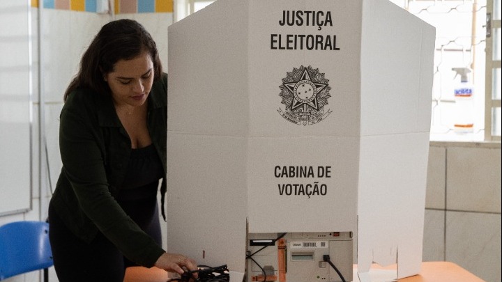 Βραζιλία: Διεξάγεται σήμερα ο 2ος γύρος των προεδρικών εκλογών