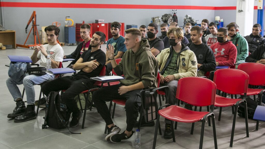 Ο Όμιλος Επιχειρήσεων Σαρακάκη υποδέχτηκε τους σπουδαστές των ΙΕΚ ΔΕΛΤΑ 360