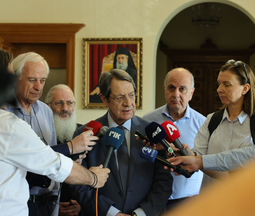 Πρόεδρος Αναστασιάδης μετά την επίσκεψη στον Αρχιεπίσκοπο Χρυσόστομο Με ρώτησε αν υπάρχει κάποια προοπτική για το Κυπριακό