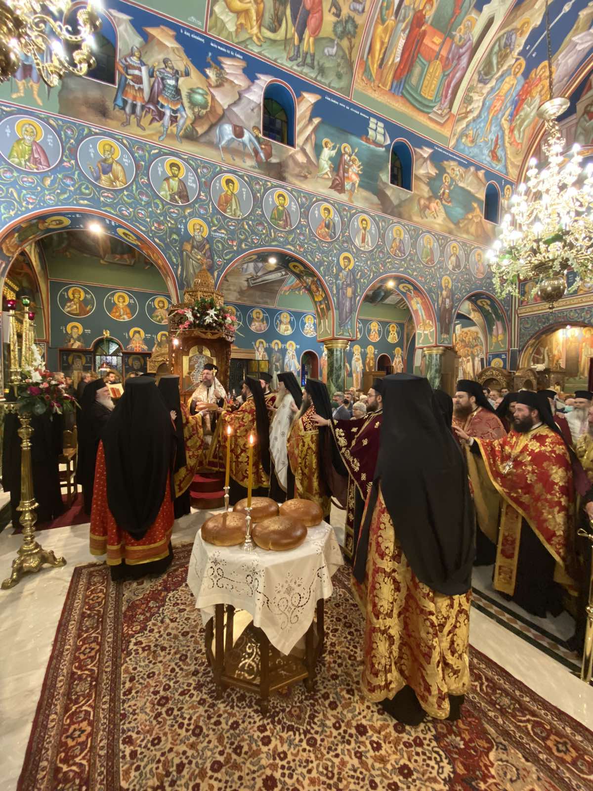 Πολυαρχιερατικός Εσπερινός Αγίου Γεωργίου Νεαπολίτου, Πολιούχου της Ι.Μ. Νέας Ιωνίας παρουσία του Αρχιεπισκόπου Αθηνών