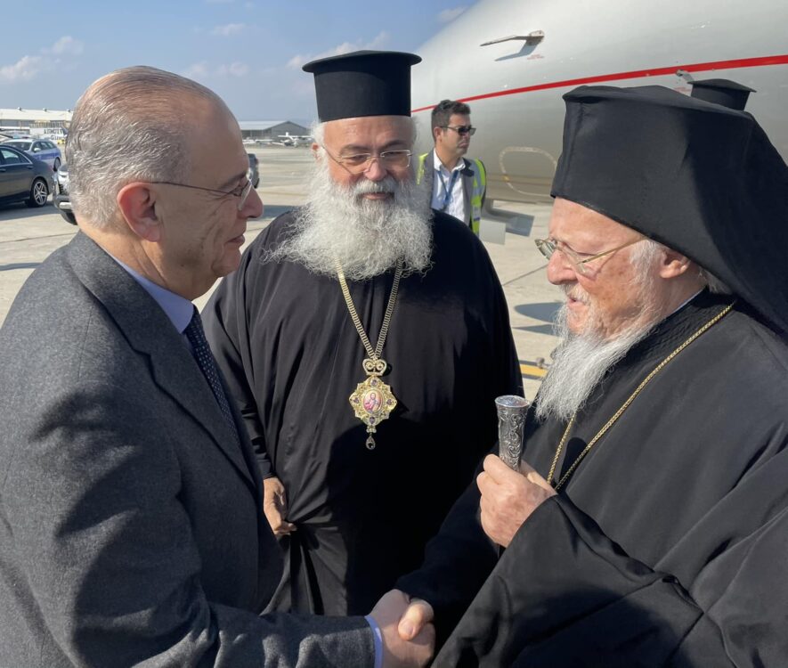 Στη Κύπρο έφθασε ο Οικουμενικός Πατριάρχης