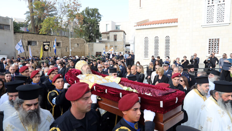 αρχιεπισκοπος χρυσοστομος ταφη