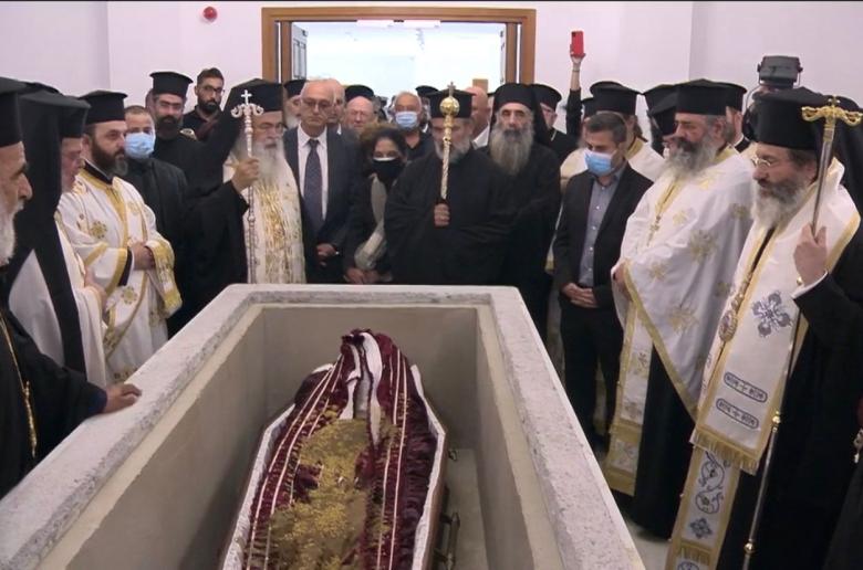 αρχιεπισκοπος χρυσοστομος ταφη