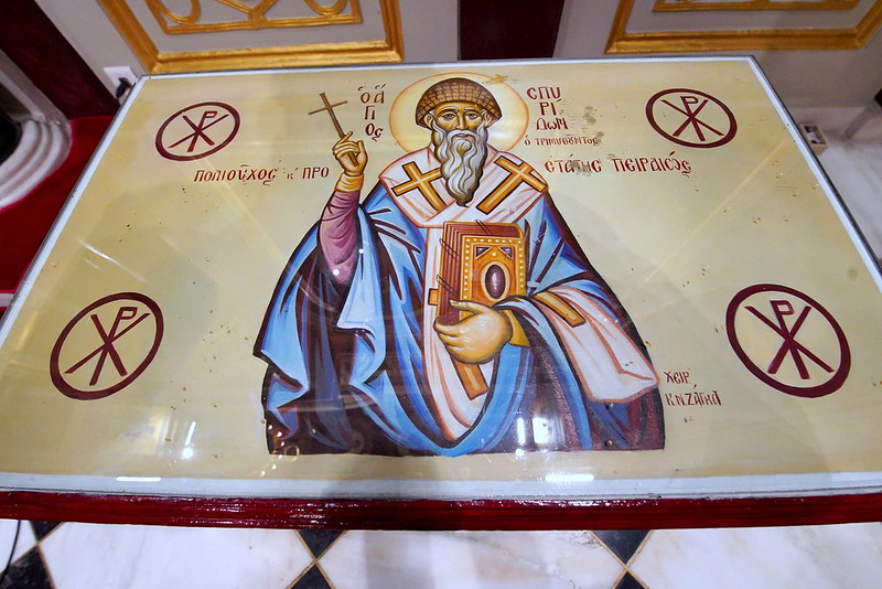 agios_spyridonas_peiraia_agios_spyridon_eorti_esperinos_poliouxos_peiraia_2022_eidiseis_simera_polyarxieratikos_ (1)