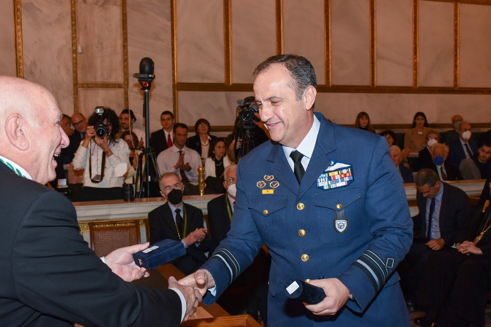 Βράβευση των Ενόπλων Δυνάμεων από την Ακαδημία Αθηνών