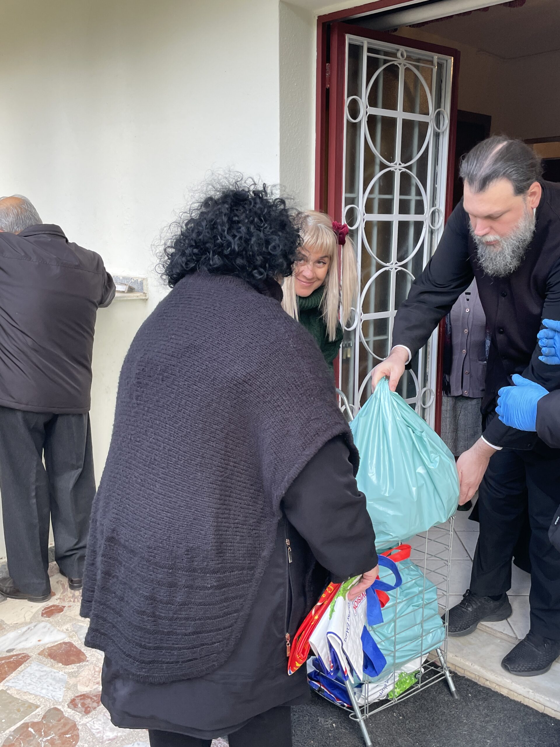 Δέματα Αγάπης από τον Μητροπολίτη Νέας Ιωνίας Γαβριήλ