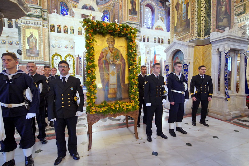 Πάνδημη λιτάνευση της Ιεράς Εικόνας του Αγίου Νικολάου στο Λιμάνι του Πειραιά 