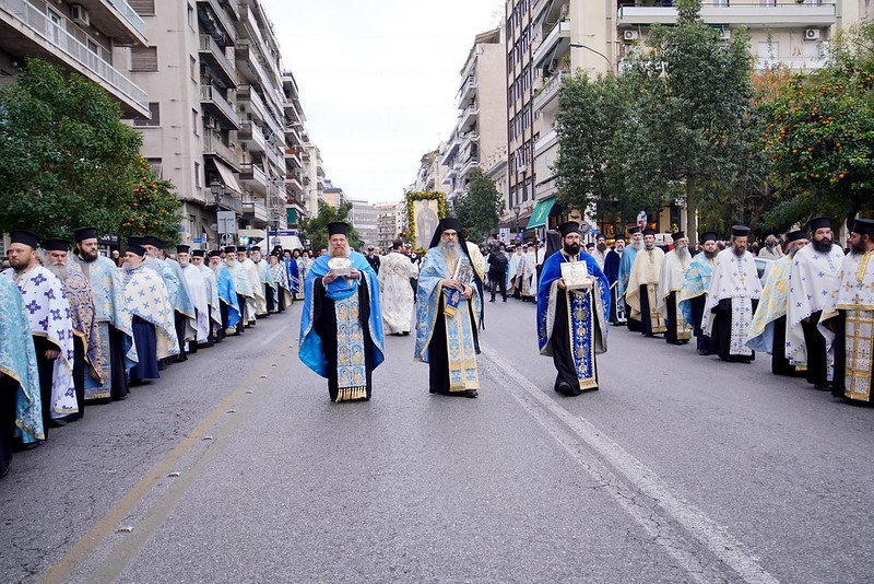 Πάνδημη λιτάνευση της Ιεράς Εικόνας του Αγίου Νικολάου στο Λιμάνι του Πειραιά 