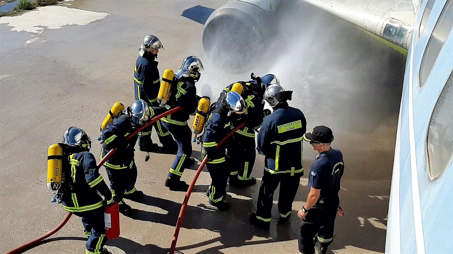 14.341 τα στελέχη που εκπαιδεύτηκαν για επέμβαση σε αεροπορικά ατυχήματα, στις εγκαταστάσεις της Π.Υ. 