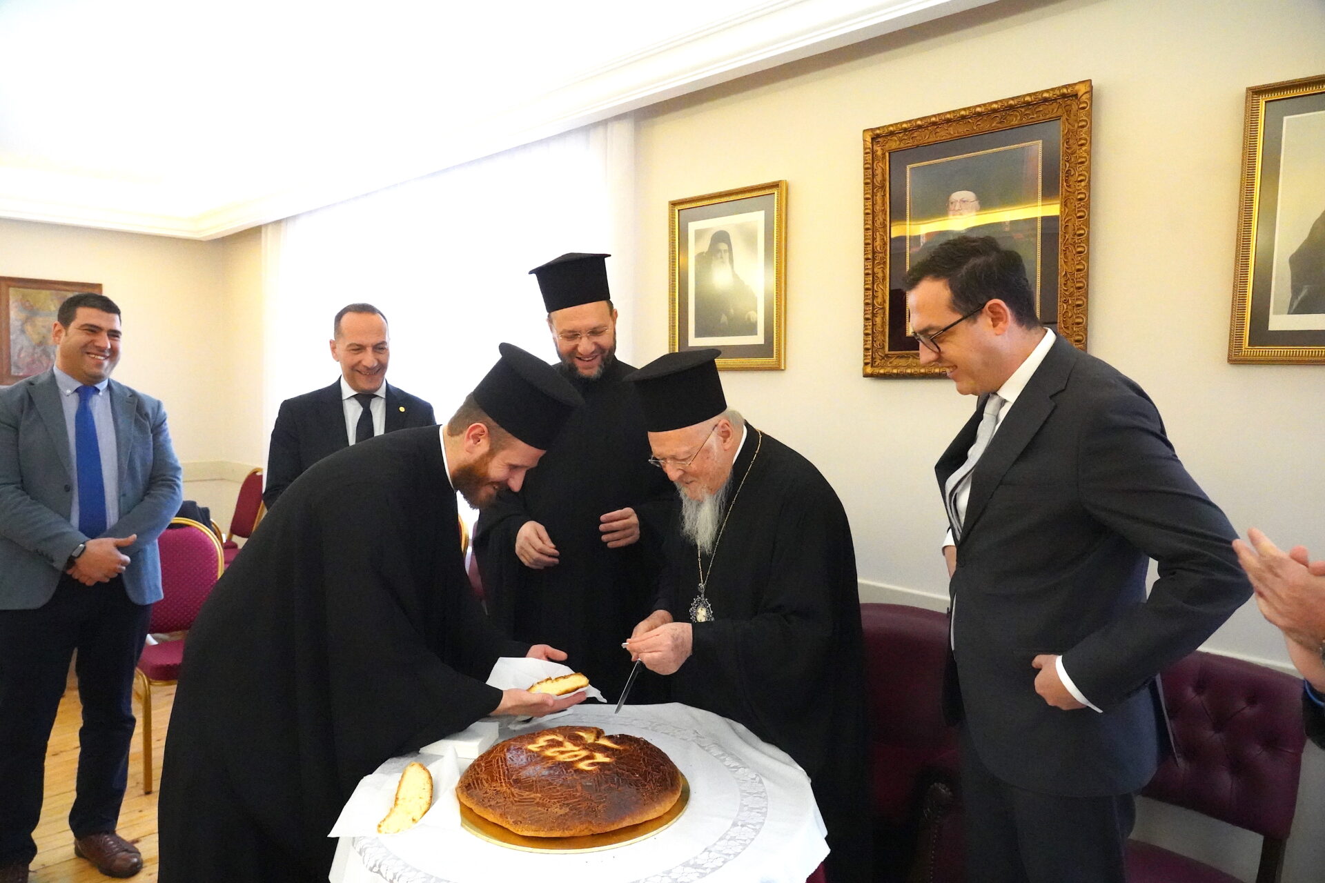 Εγκάρδιες ευχές του Οικουμενικού Πατριάρχη στον Μητροπολίτη Καλλιουπόλεως και Μαδύτου Στέφανο