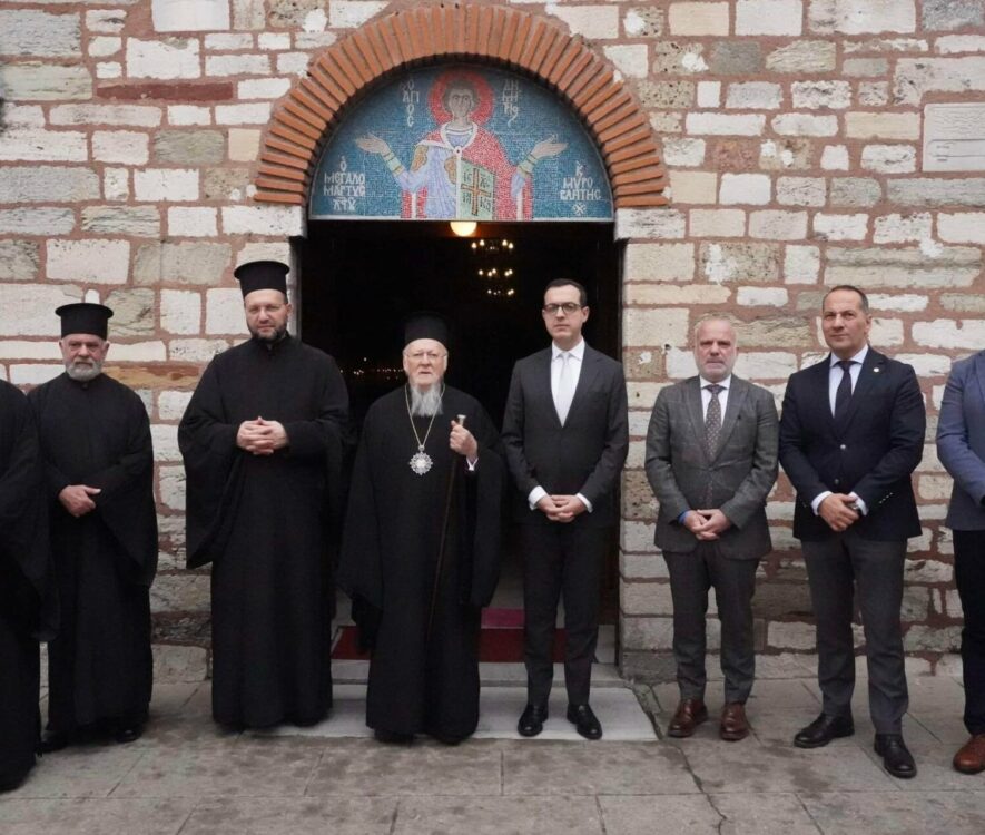 Εγκάρδιες ευχές του Οικουμενικού Πατριάρχη στον Μητροπολίτη Καλλιουπόλεως και Μαδύτου Στέφανο