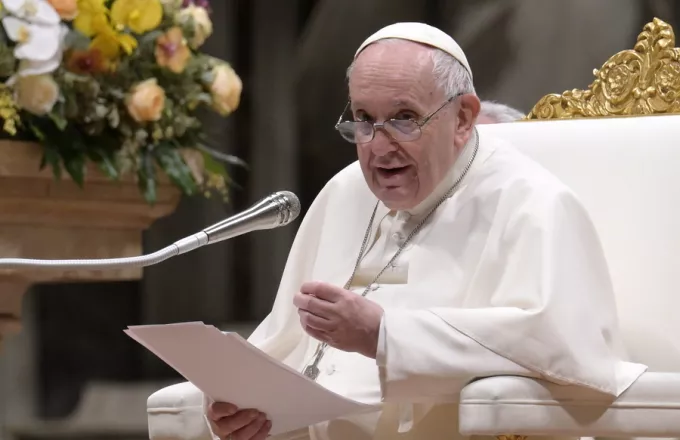 Προειδοποίηση Πάπα Φραγκίσκου: «Η δημοκρατία αποδυναμώνεται, αναδύεται ένας Γ’ Παγκόσμιος»