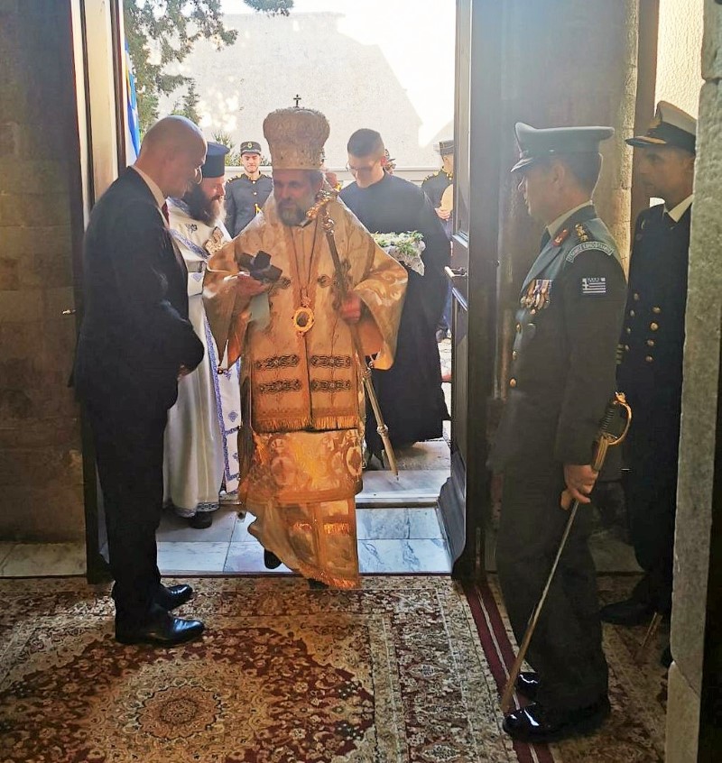 Λαμπρά εορτάστηκαν τα Θεοφάνεια στη Κάλυμνο και τη Λέρο