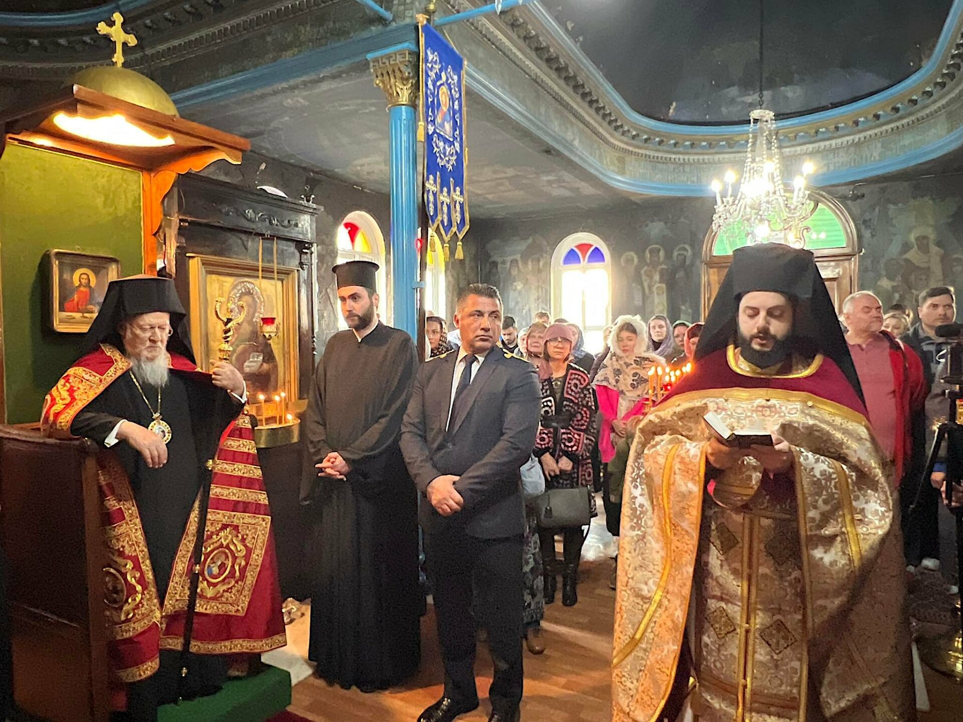 Ο Οικουμενικός Πατριάρχης συνεόρτασε με την ρωσόφωνη παροικία της Πόλεως τα Χριστούγεννα