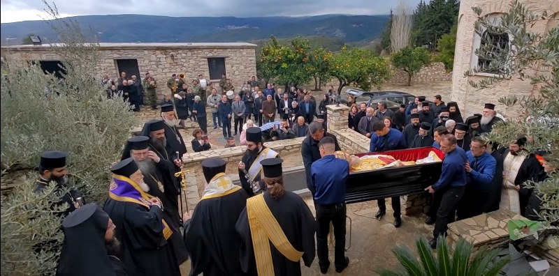 Στη Σάμο τελέστηκε η νεκρώσιμος ακολουθία του πρώην Πατριάρχη Ιεροσολύμων Ειρηναίου 