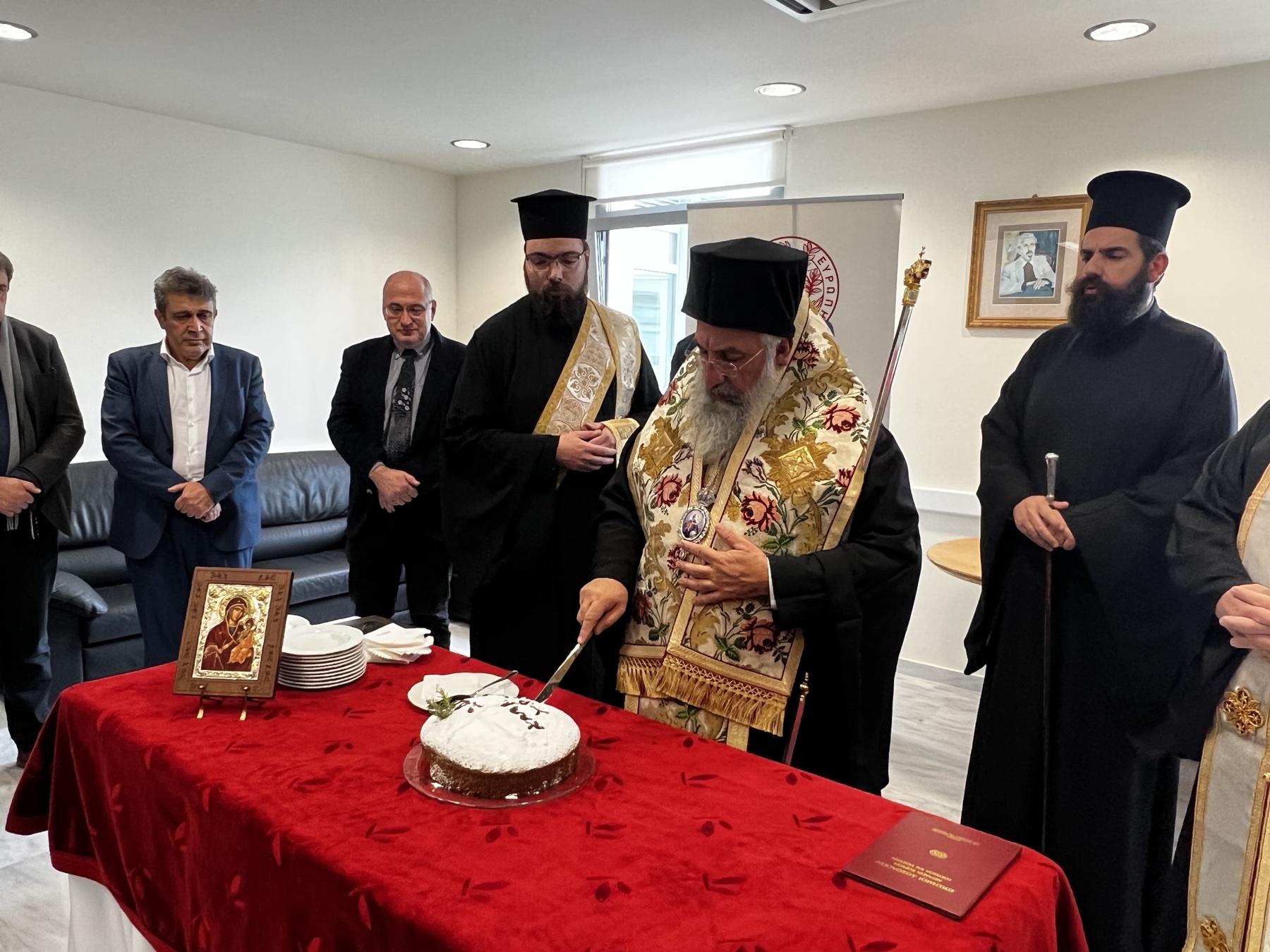 Στην κοπή της Βασιλόπιτας στο Πανεπιστήμιο της Κρήτης ο Αρχιεπίσκοπος Ευγένιος 
