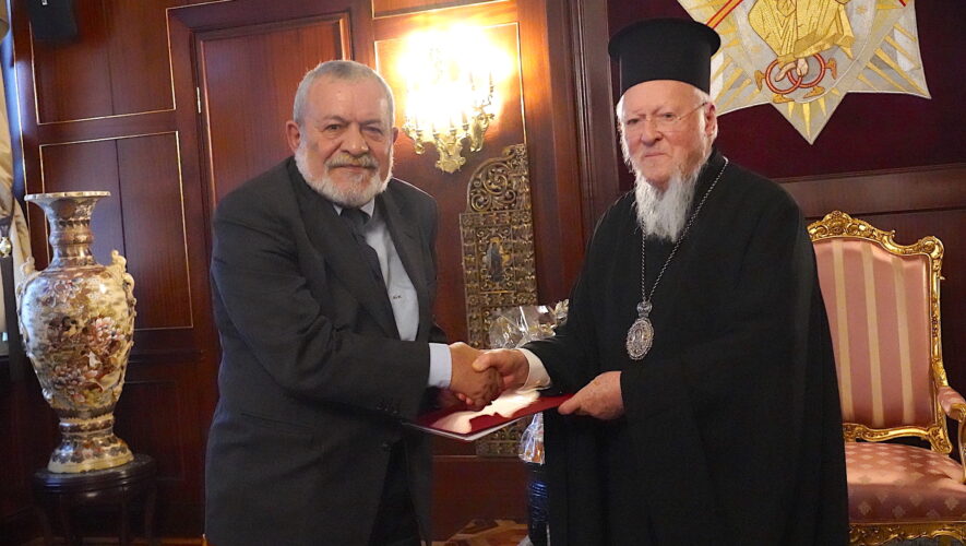 Τις δωρεές που συγκεντρώθηκαν για το Γηροκομείο του Βαλουκλή παρέδωσε η Α.Θ.Π. ο Οικουμενικός Πατριάρχης