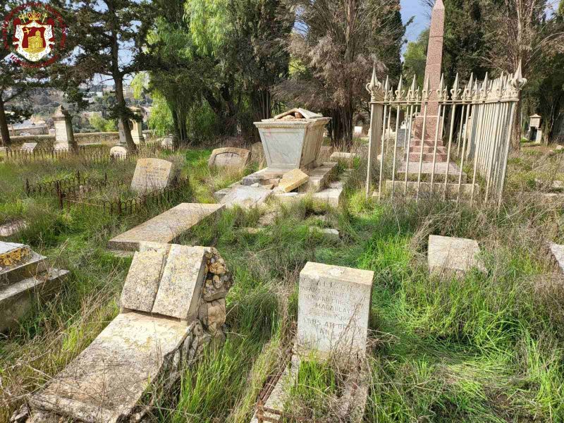 Φθορές και καταστροφές προξένησαν άγνωστοι στο Κοιμητήριο της Αγγλικανικής Εκκλησίας στον λόφο της Σιών