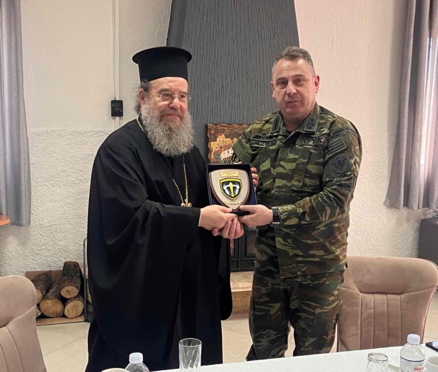Στην Α΄ Ταξιαρχία Καταδρομών και Αλεξιπτωτιστών Ρεντίνης ο Μητροπολίτης Ιερισσού