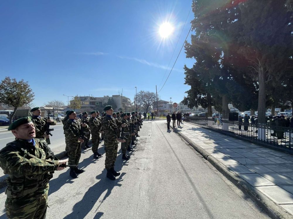 Τρισάγια πεσόντων στρατιωτικών στην Μητρόπολη Λαρίσης 