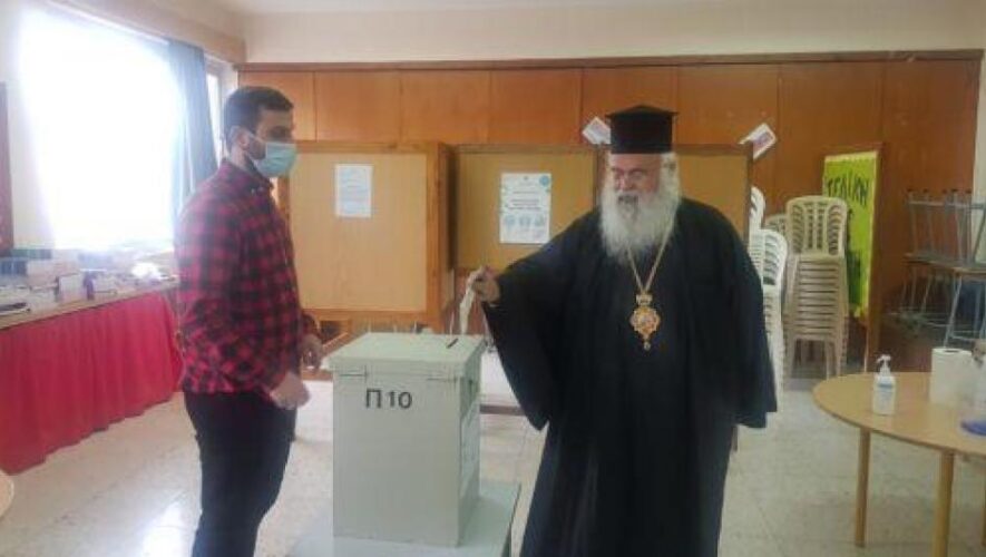 Ψήφισε ο Αρχιεπίσκοπος Κύπρου Γεώργιος Όποιος και να βγεί, να εγκύψει στα προβλήματα του τόπου