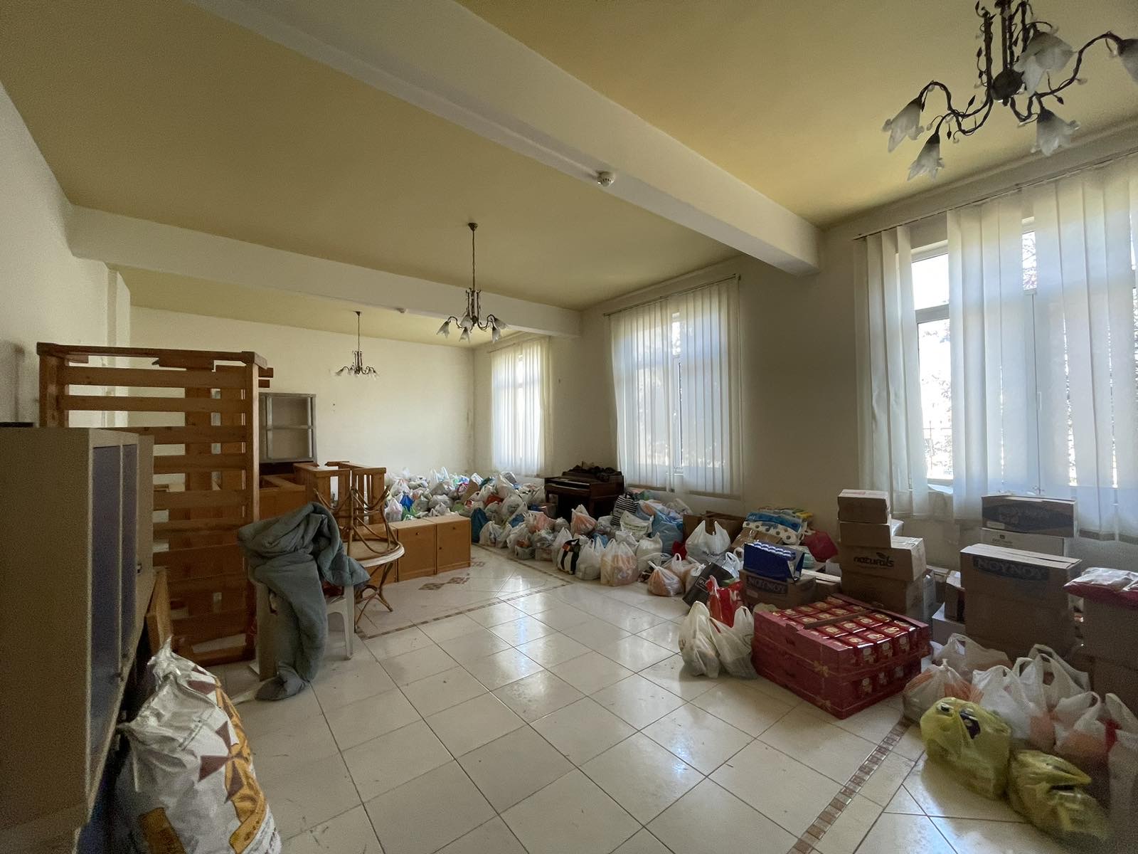 Ι. Αρχιεπισκοπή Κρήτης Oλοκληρώθηκε η δράση συλλογής ανθρωπιστικής βοήθειας για την Τουρκία και την Συρία