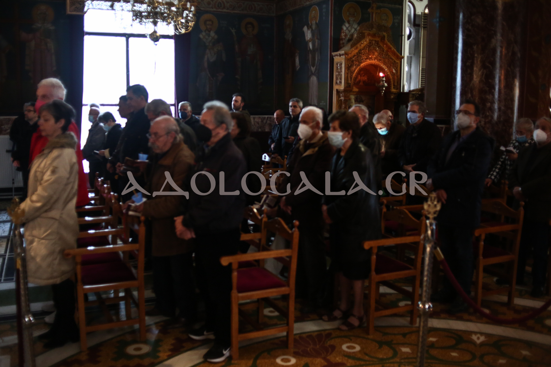 Μητρόπολη Καισαριανής: Η Ακολουθία του Όρθρου της Μεγάλης Τετάρτης στην Αγία Τριάδα Βύρωνα (Φωτορεπορτάζ)