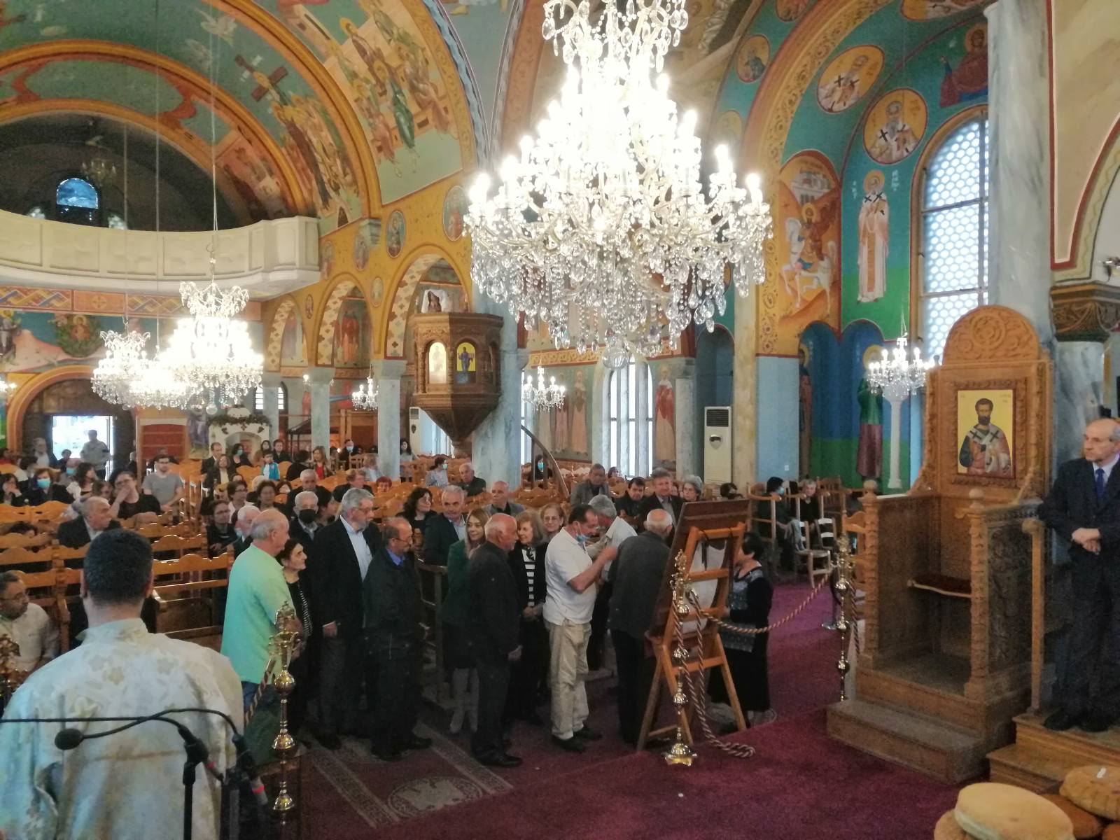 Οι κατεχόμενες ενορίες της Αρχιεπισκοπής εόρτασαν τον Άγιο Γεώργιο στην προσφυγιά 