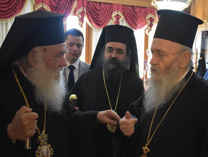 Στην Καστοριά για την κηδεία του κατά σάρκα πατρός του Μητροπολίτη Φθιώτιδος ο Αρχιεπίσκοπος Αθηνών