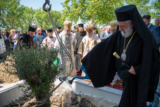 Εγκαίνια Ιερού Ναού Αγίου Βασιλείου στον Λευκώνα Σερρών από τον Μητροπολίτη Θεολόγο 