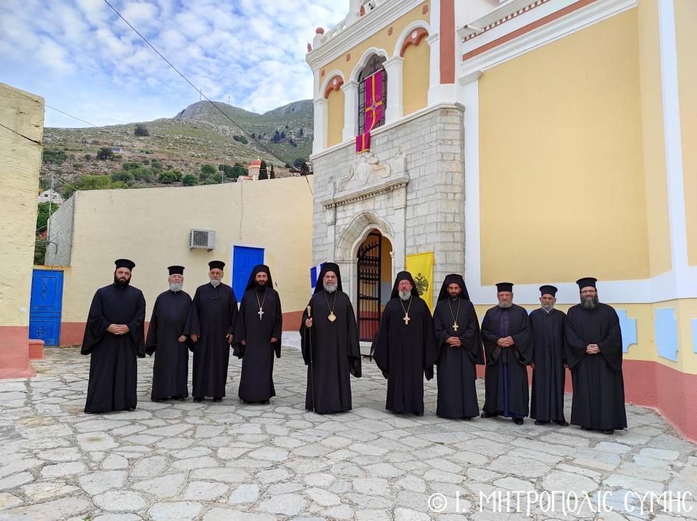 Η Ιερά Πανήγυρη του Αγίου Αθανασίου και χειροτονία πρεσβυτέρου στη Μητρόπολη Σύμης 