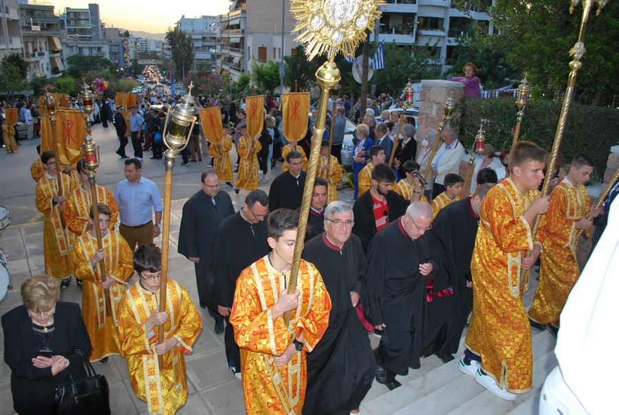 Μεθέορτος Εσπερινός και πάνδημη Λιτανεία της Εικόνας της Αγίας Φωτεινής